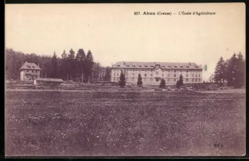 AK Ahun /Creuse, L`École d`Agriculture