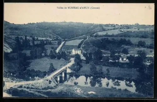 AK Busseau-d`Ahun /Creuse, Vallée de Busseau-d`Ahun avec pont et rivière en arrière-plan