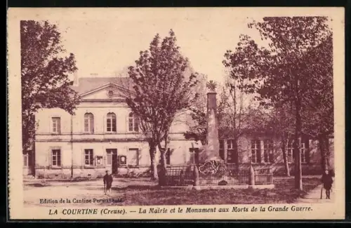 AK La Courtine /Creuse, La Mairie et le Monument aux Morts de la Grande Guerre