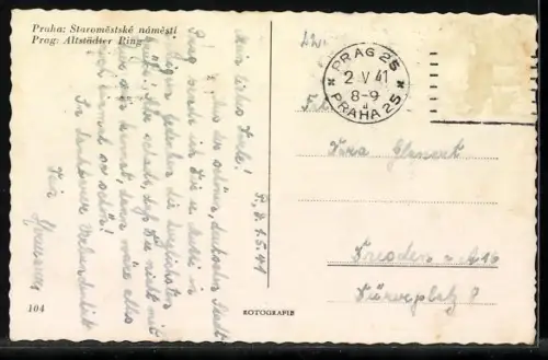 AK Prag, Altstädter Ring mit Denkmal u. Strassenbahn aus der Vogelschau