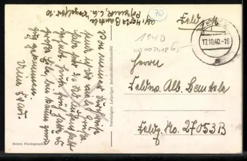 AK Leipzig, Augustusplatz mit Neuem Theater und Strassenbahn aus der Vogelschau