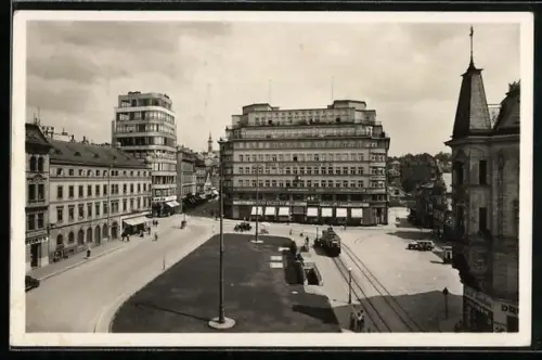AK Reichenberg, Tuchplatz mit Strassenbahn