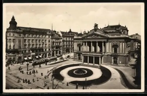 AK Brünn, Theater-Platz mit Strassenbahn