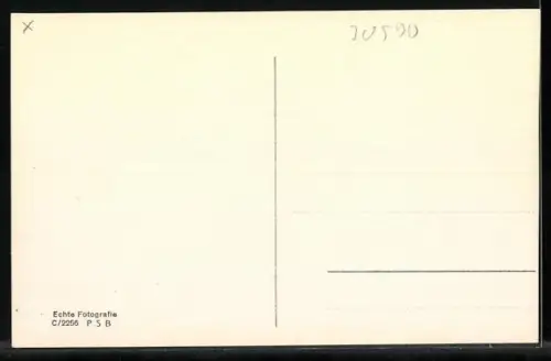 AK Berlin, die belebte Leipziger Str. mit Strassenbahn