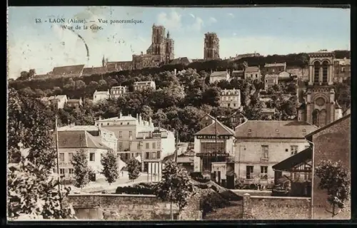AK Laon /Aisne, Vue panoramique de la ville depuis la gare