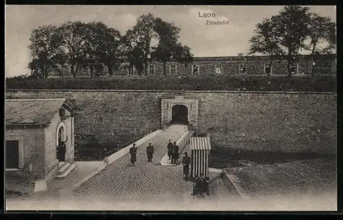 AK Laon, Blick zur Zitadelle