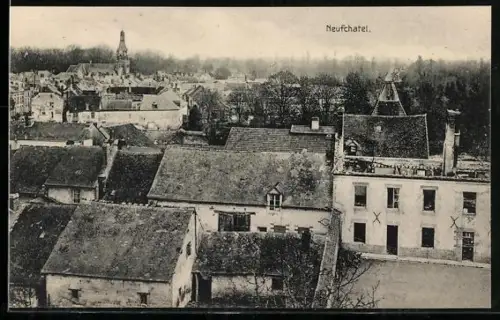 AK Neufchâtel, Vue d`ensemble du village avec toits et clochers