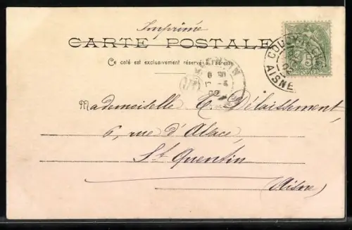 AK Soissons, Le Port avec bateaux amarrés sur le canal