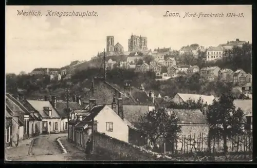 AK Laon, Vue de la ville avec la cathédrale