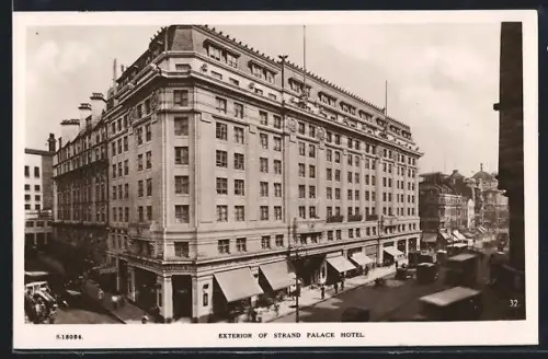 AK London, Exterior of Strand Palace Hotel