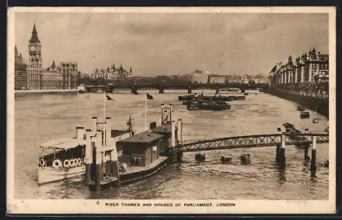 AK London, River Thames and Houses of Parliament