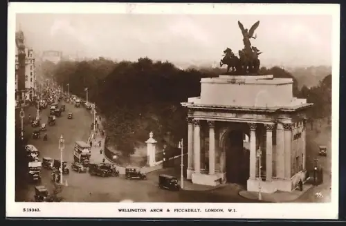 AK London, Wellington Arch & Piccadilly