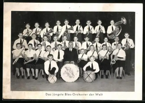 AK Nauheim / Gross-Gerau, Kinder-Blas-Ochester unter Leitung von Hans Riedl