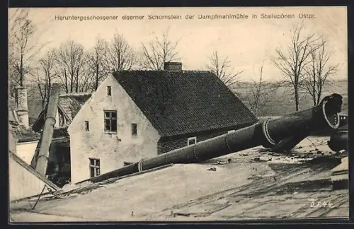 AK Stallupönen /Ostpr., Heruntergeschossener eiserner Schornstein der Dampfmahlmühle 1914