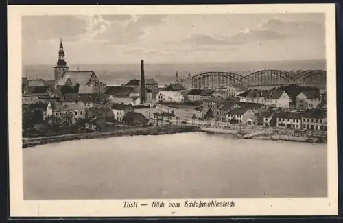 AK Tilsit, Blick vom Schlossmühlenteich, im Hintergrund die Luisenbrücke
