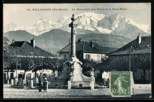 AK Sallanches, Le Monument aux Morts et le Mont-Blanc