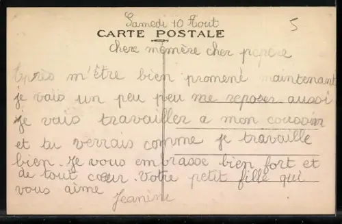 AK Crozant /Creuse, Paysage avec troupeau de moutons et vue du village en arrière-plan