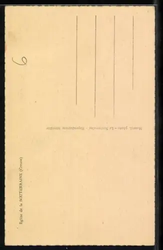 AK La Souterraine /Creuse, Église et place centrale avec bâtiments environnants