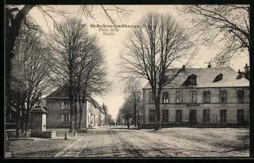 AK St-Sulpice-les-Champs, Place de la Mairie