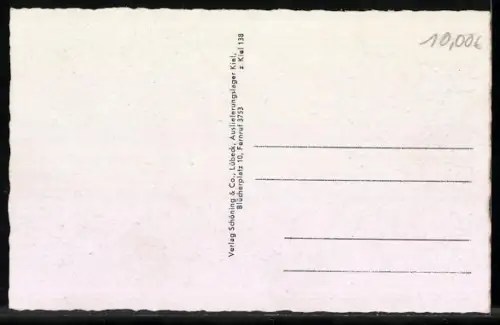 AK Kiel, Kath. Kirche in der Tirpitzstrasse mit Strassenbahn