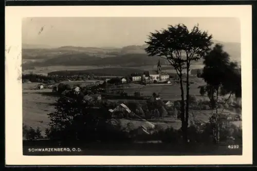 AK Schwarzenberg /O. D., Totalansicht mit Umgebung aus der Vogelschau