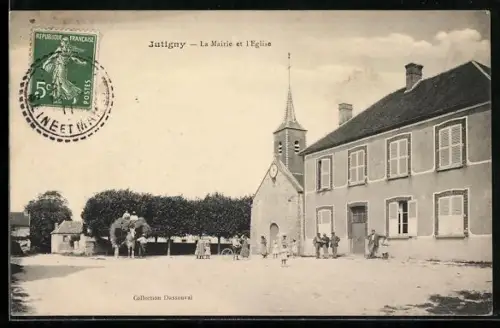 AK Jutigny, La Mairie et l`Église