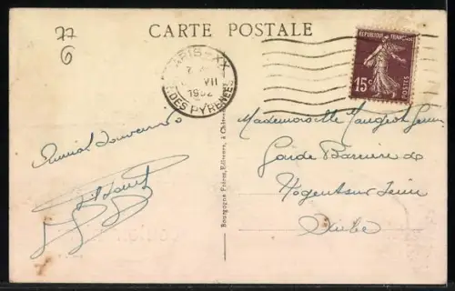 AK Coulommiers, Le monument du Commandant Judlin et le tramway dans un cadre floral