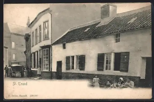 AK St. Trond, Une rue