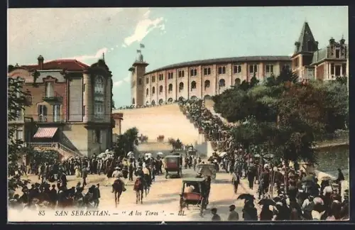 AK San Sébastian, Le Public se rendant aux Arènes