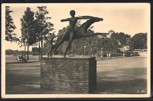 AK Köln am Rhein, Gazelle auf dem Messegelände von Professor Fritz Böhm