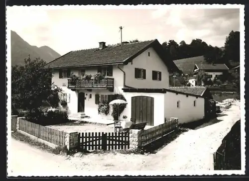 Foto-AK Ruhpolding /Obb., Gasthof Haus Alpenglüh`n in der Eisenbergerstr. 14, Inh. Richard Holzner