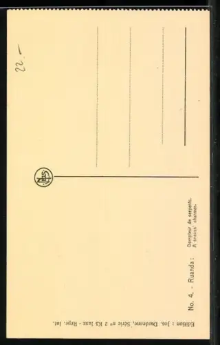 AK Ruanda, Snake Charmer, Schlangenbeschwörer mit Gabunviper