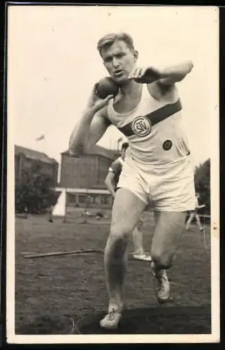 Foto-AK Leichtathlet beim Kugelstossen