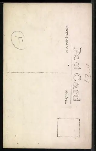 Foto-AK Mann im Anzug mit einem Gewehr