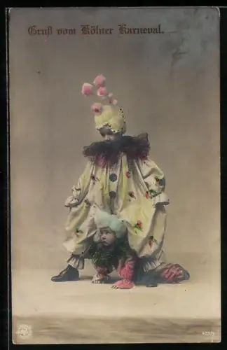 AK Köln, Zwei kleine Kinder in Kostümen zum Karneval