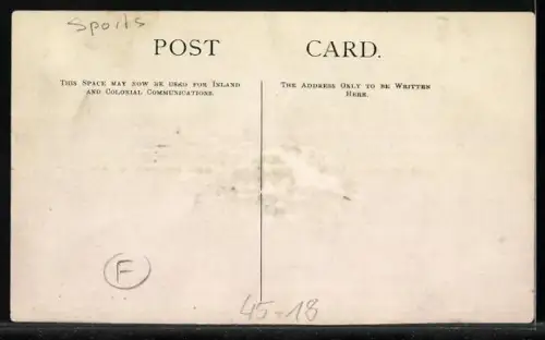 Foto-AK Mann in einem Ruderboot