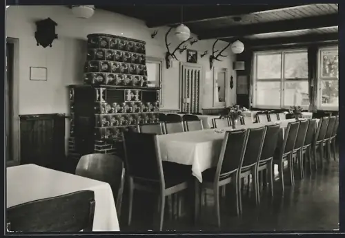 AK Saupsdorf /Sebnitz, Berggasthaus Wachberg, Speiseraum