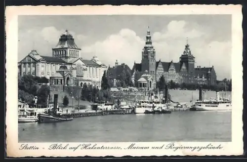 AK Stettin, Blick auf Hakenterrasse, Museum und Regierungsgebäude, Dampfer
