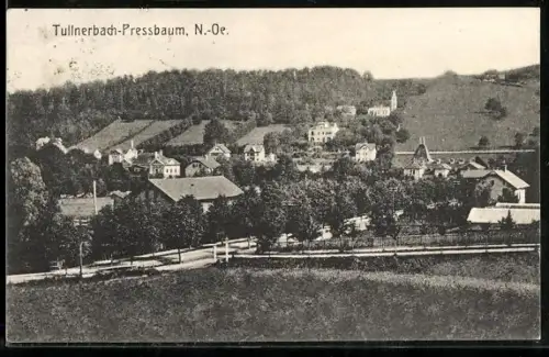 AK Tullnerbach-Pressbaum /N.-Ö., Ortsansicht mit Strasse aus der Vogelschau