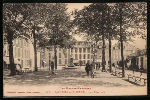 AK Bagnères-de-Bigorre /Hautes-Pyrénées, Les Coustous et la statue centrale