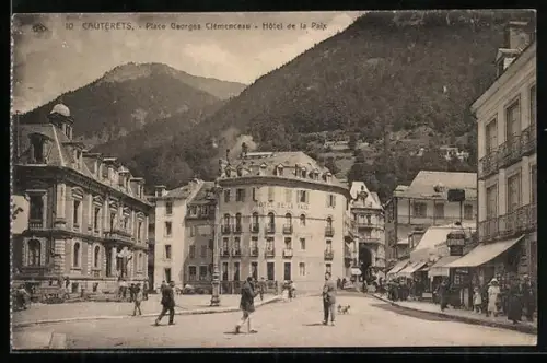 AK Cauterets, Place Georges Clemenceau, Hôtel de la Paix