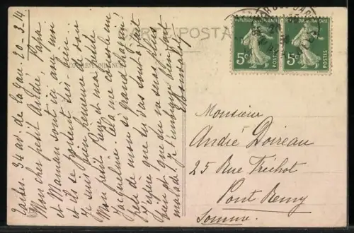 AK Tarbes /Hautes-Pyrénées, Place Maubourguet avec calèches et passants