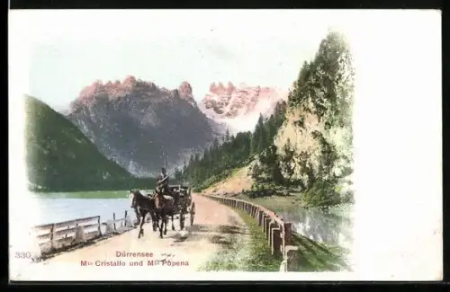 AK Dürrensee, Monte Cristallo, Partie mit Blick zum Monte Popena, Pferdekutsche