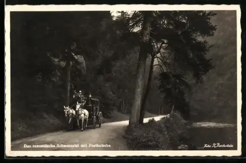 AK Schwarzatal, Uferpromenade mit Postkutsche