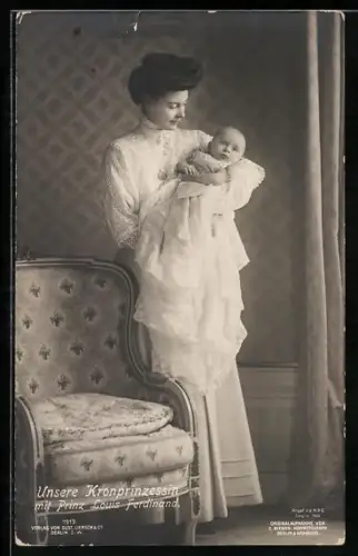 AK Unsere Kronprinzessin Cecilie mit Prinz Louis Ferdinand auf dem Arm