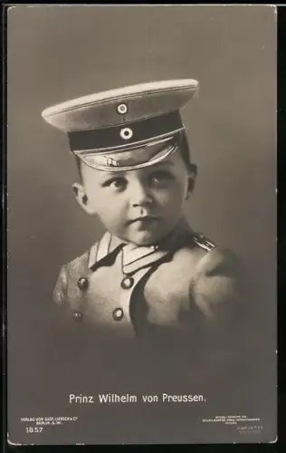 AK Prinz Wilhelm von Preussen als kleiner Junge in Uniform