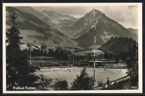 AK Fischen / Allgäu, Freibad mit Alpenpanorama