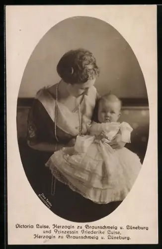 AK Victoria Louise Herzogin von Braunschweig mit ihrer Tochter Friederike Luise