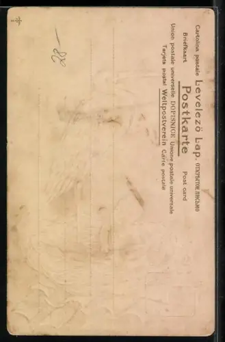 AK Baby sitzt in einem Storchennest