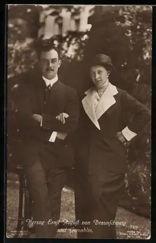 AK Herzog Ernst August von Braunschweig mit seiner Gemahlin